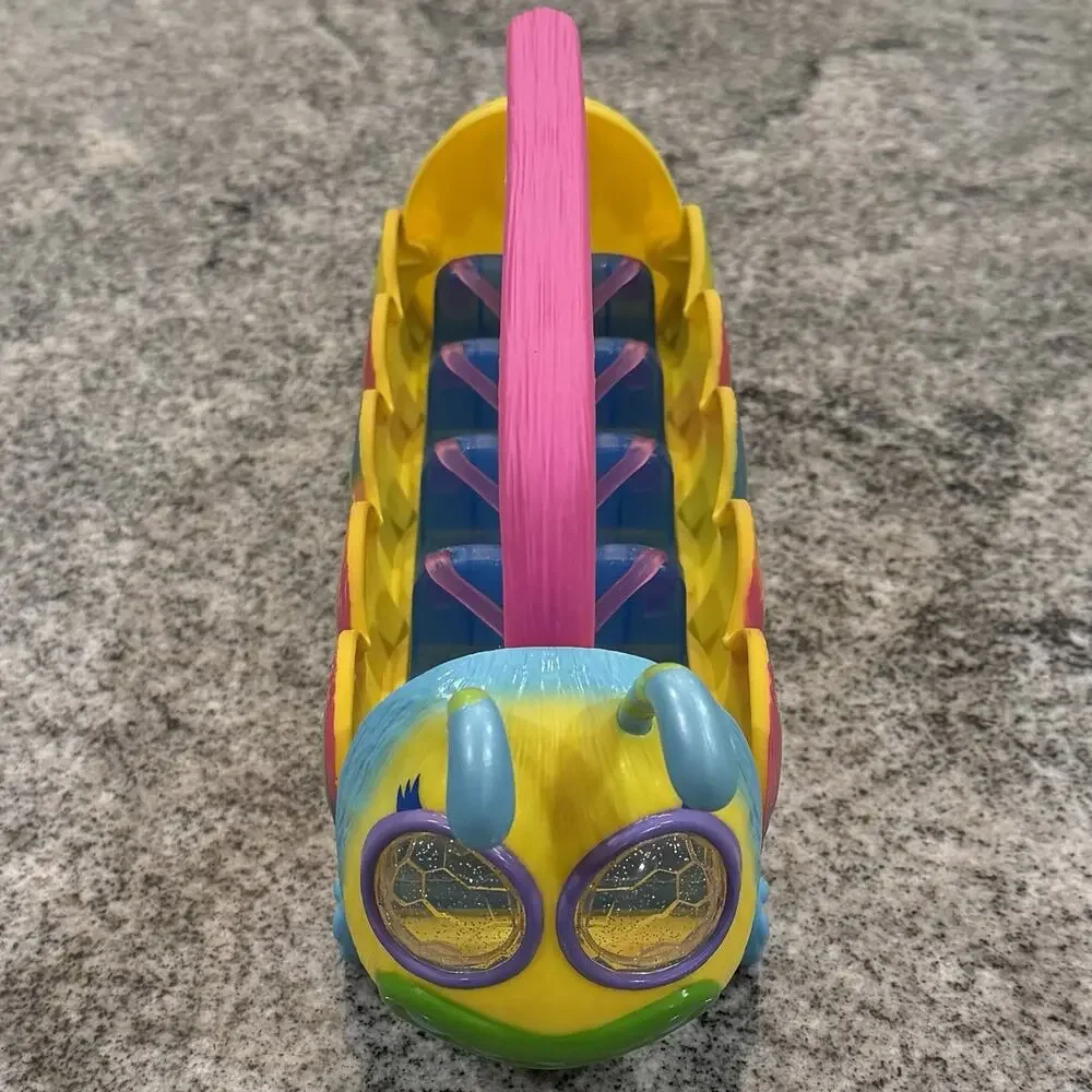 DreamWorks Trolls Poppy World Tour Ride Caterpillar/Caterbus Bus Playset Vehicle